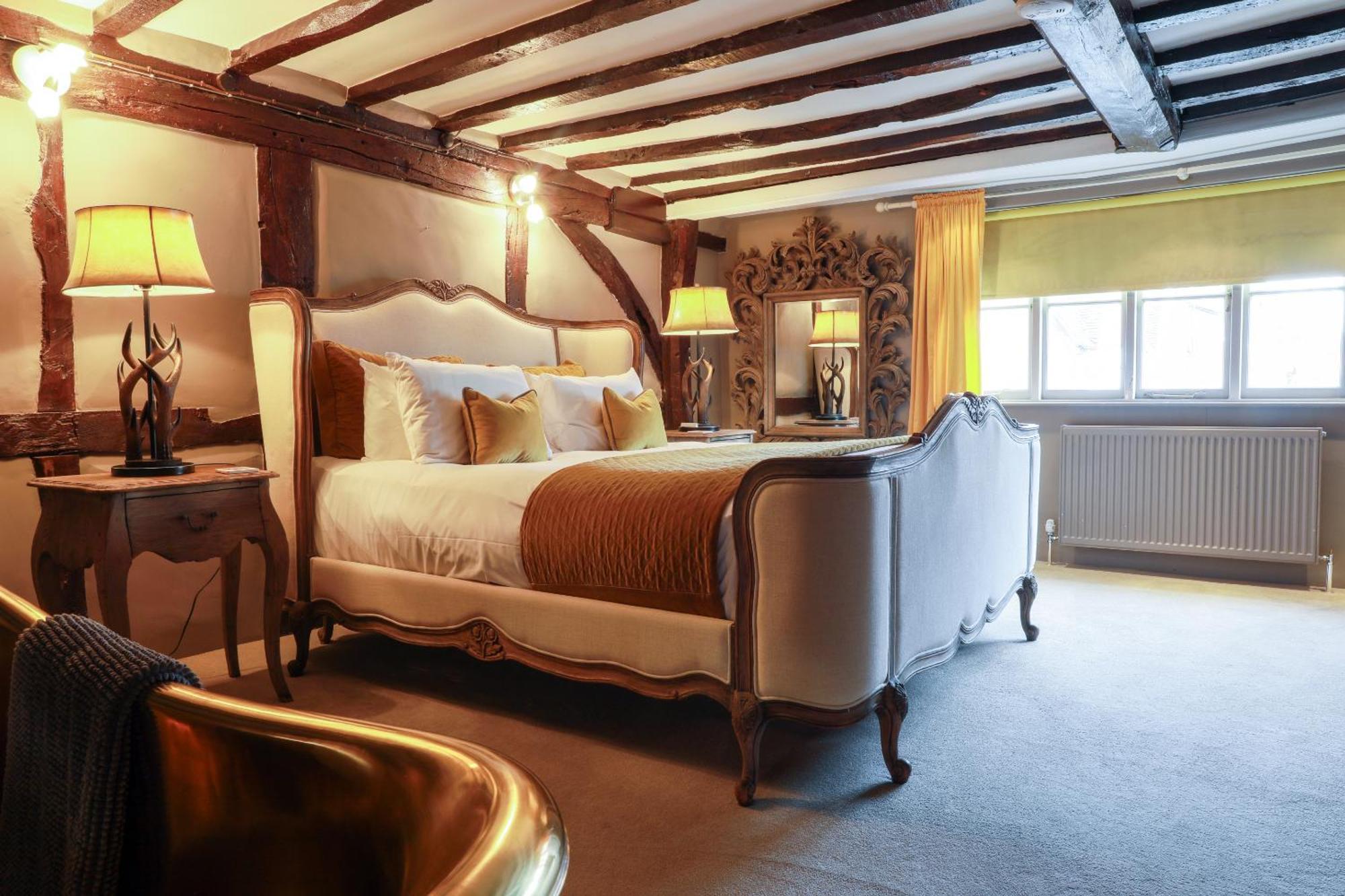 The Kingsbury 7Even 8Ight Bed & Breakfast มาร์ลบะระ ห้อง รูปภาพ